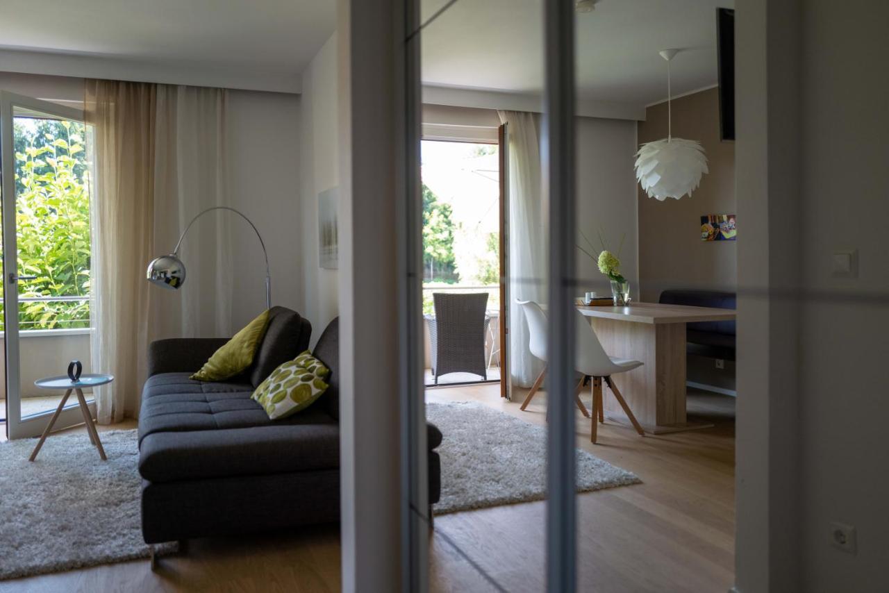 Appartements Gaestehaus Gallob 沃尔特湖畔韦尔登 外观 照片