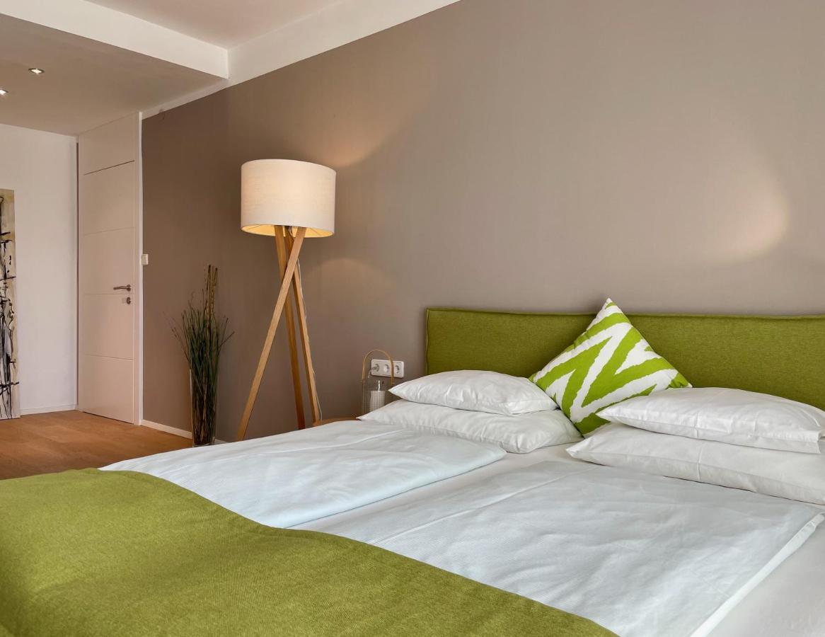 Appartements Gaestehaus Gallob 沃尔特湖畔韦尔登 外观 照片