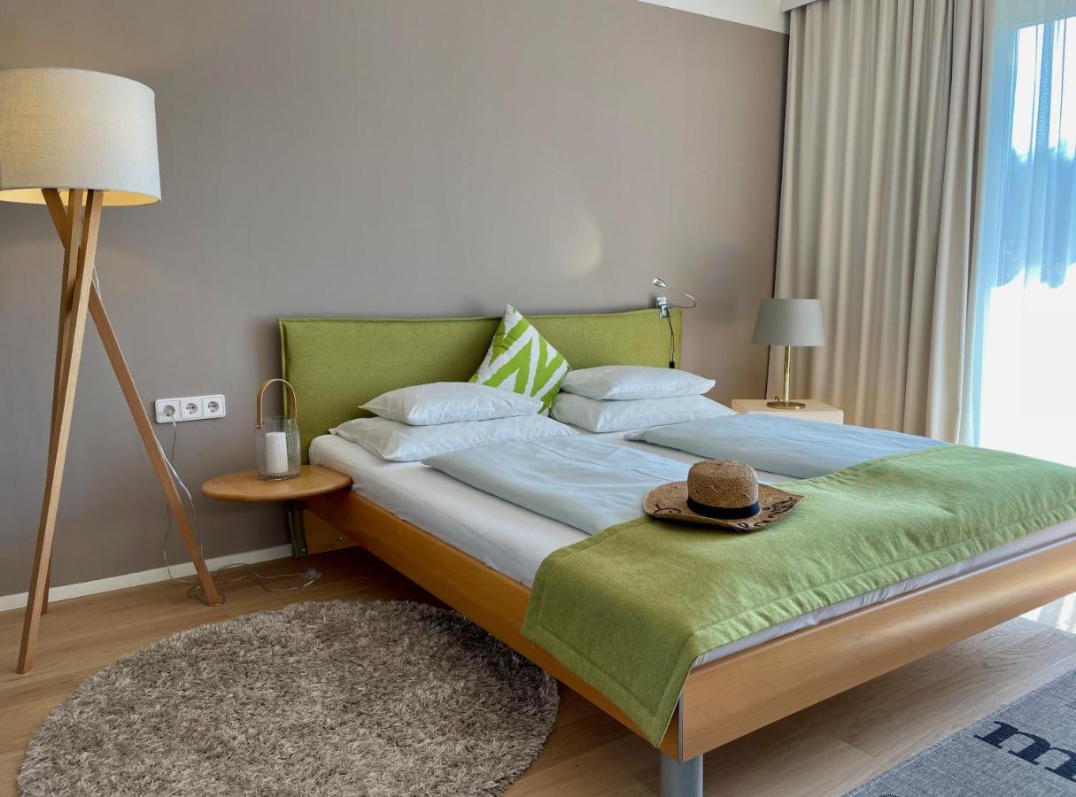 Appartements Gaestehaus Gallob 沃尔特湖畔韦尔登 外观 照片